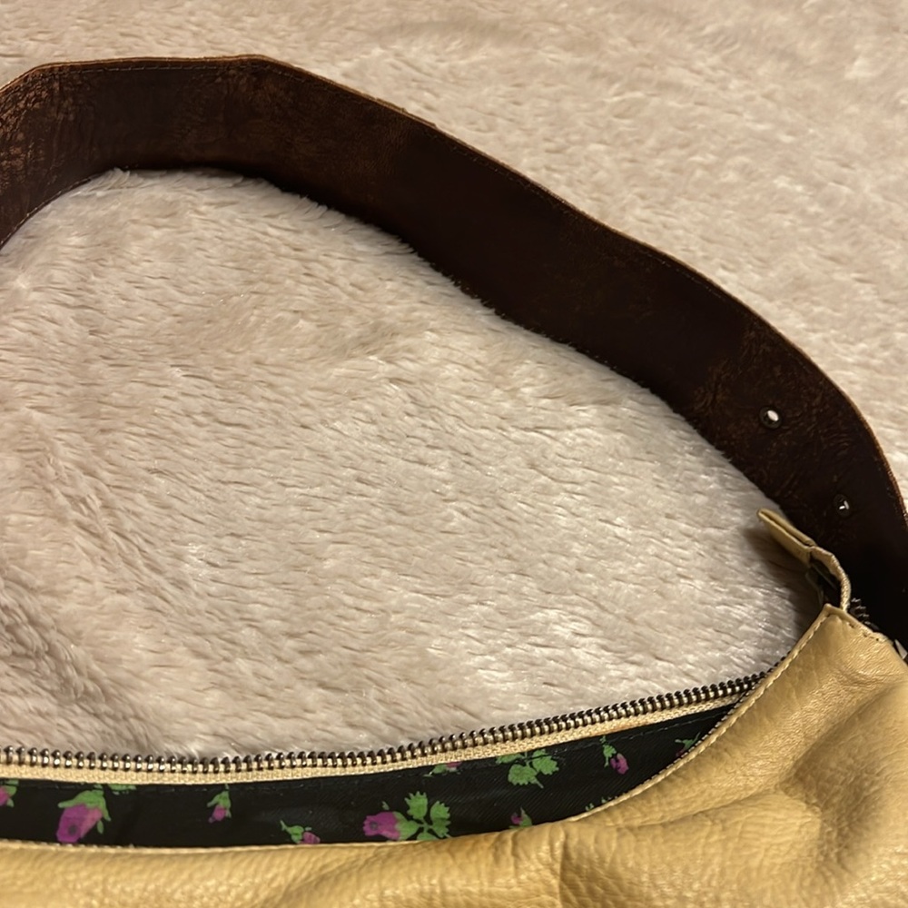 BETSEY JOHNSON Baroque Betsey Collection - Picture 12 of 17